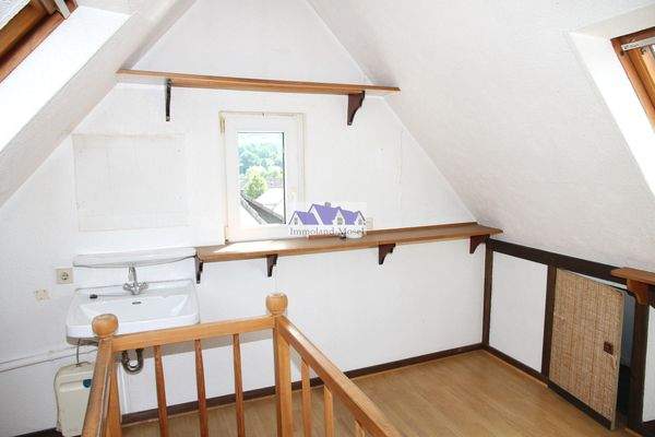 22 Zimmer unter der Dachspitze.jpg