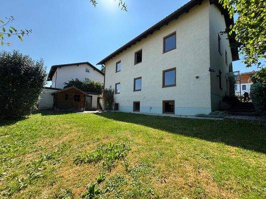 Ostansicht mit Garten