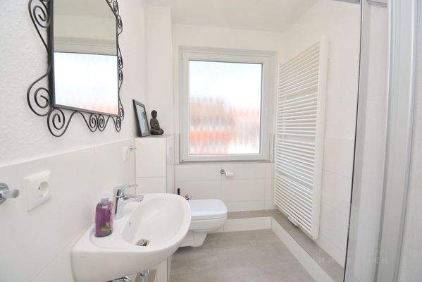 Modernisiertes Bad Butzen 14 und 15