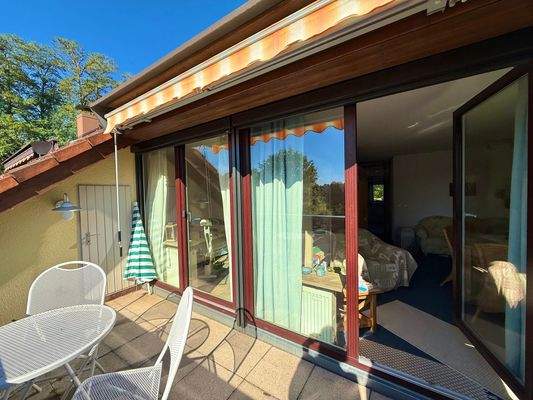 Dachloggia mit Abstellraum 