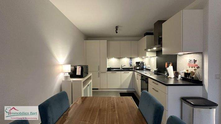 Küche mit Esszimmer