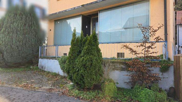 Ehemalige Verkaufsladen einer Tankstelle