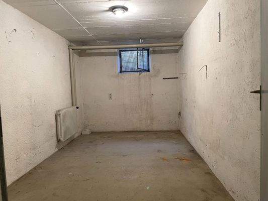 Keller: einer der 8 Räume