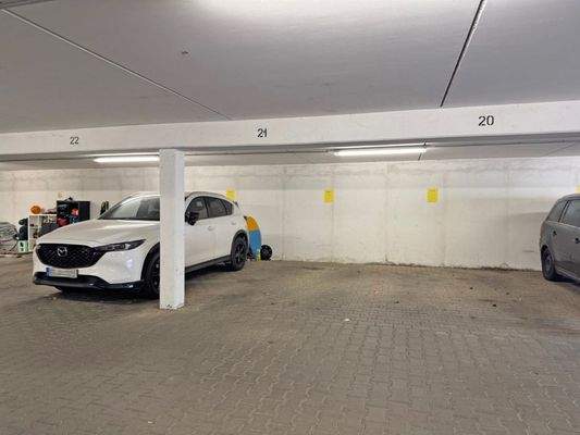 Tiefgaragenstellplatz