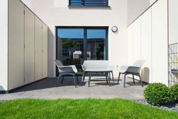 04_145 m_ Familienglück Terrasse