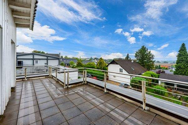 Umlaufende Dachterasse