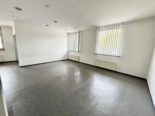 Geschäftsräumlichkeiten UG