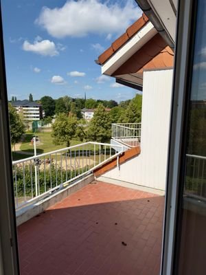 Zugang Balkon vom Wohnbereich