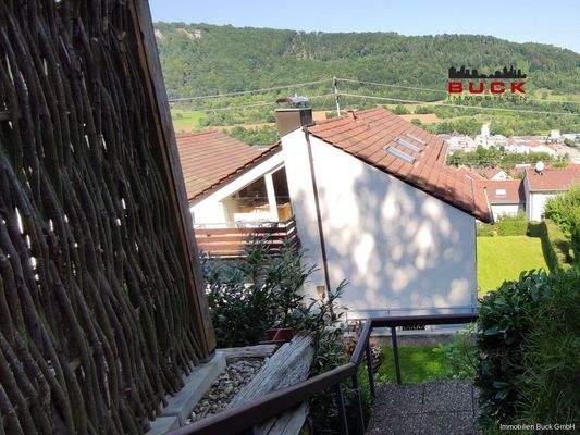 Außenansicht bei Morgensonne