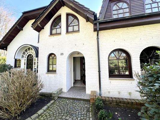 Zugang zum Einliegerhaus