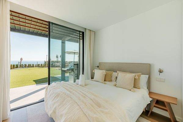 Photo: Villa in Estepona