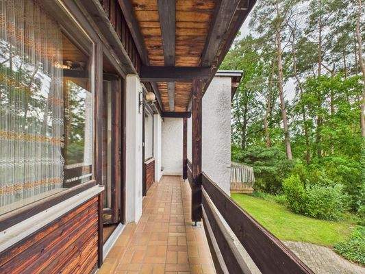 Westbalkon an den beiden Schlafzimmern