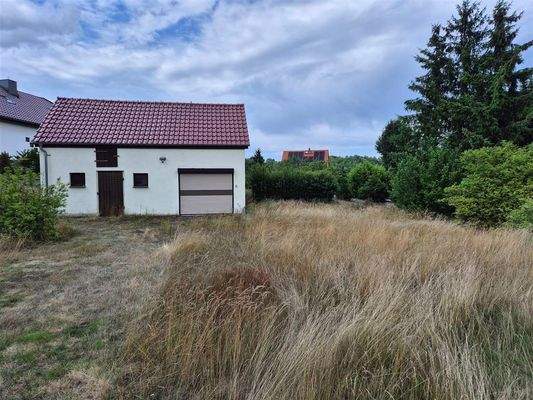 Großzügiges Nebengebäude