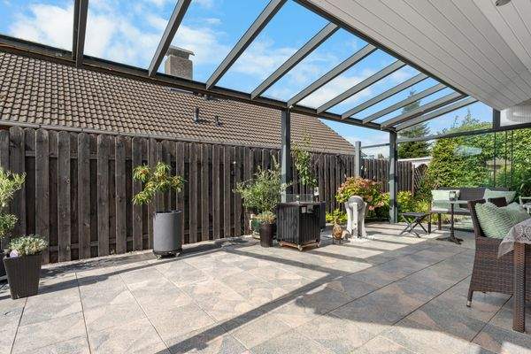 überdachte Terrasse