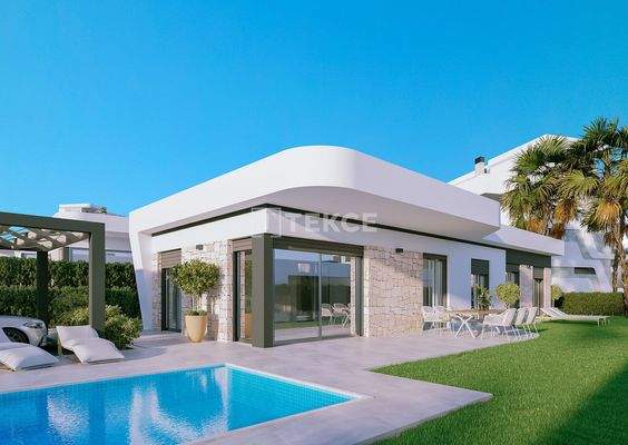 Modern Detached Villas with Pools in Finestrat