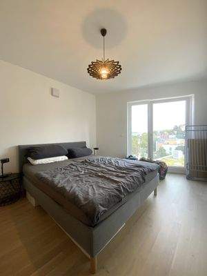 Schlafzimmer/Kinderzimmer/Büro