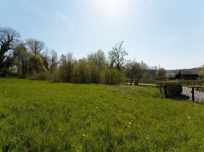 *** NEU *** EXKLUSIV *** NATURNAHES – ÜBER 9.000 M² GROßES - HANG- UND BACH-GRUNDSTÜCK IN BURGHAUSEN – HEILIG KREUZ – AN DER SALZACH