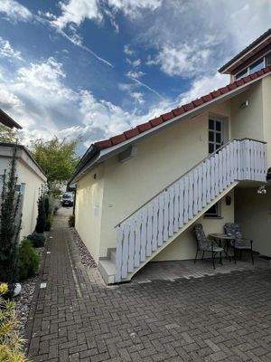 Separate Eingang 1ZW 1OG