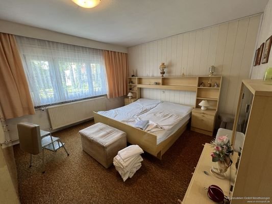 Schlafzimmer 2 OG