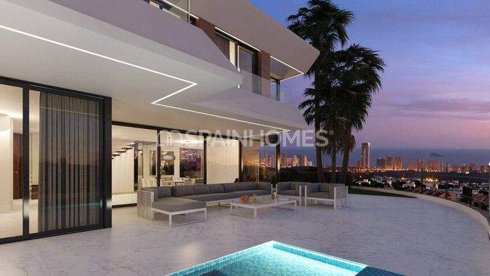 Luxury Villa with Striking Views in Finestrat Alicante