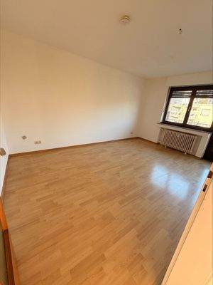 Helles Wohnzimmer im 2. Stock