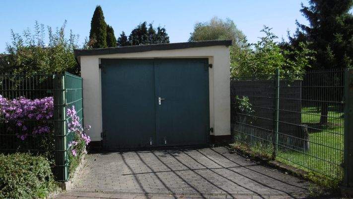 Garage von der anderen Straße
