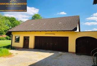 Garage und Werkstatt - Immobilien Baumeister.JPG