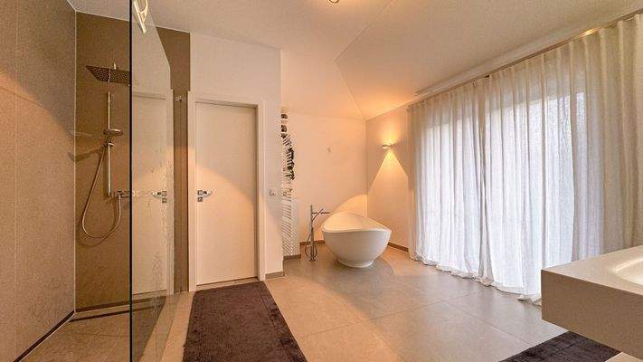 Master-Badezimmer en Suite