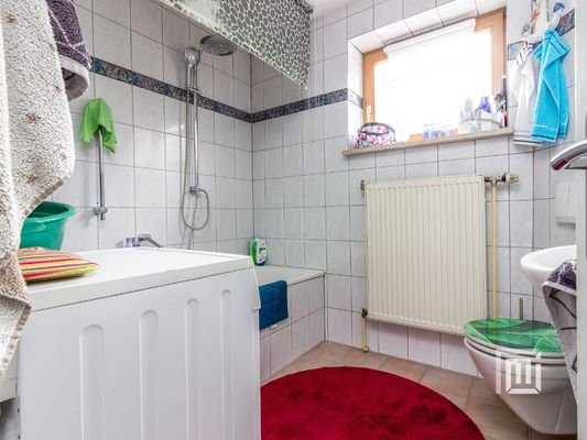 Badezimmer-Erdgeschoss.jpg