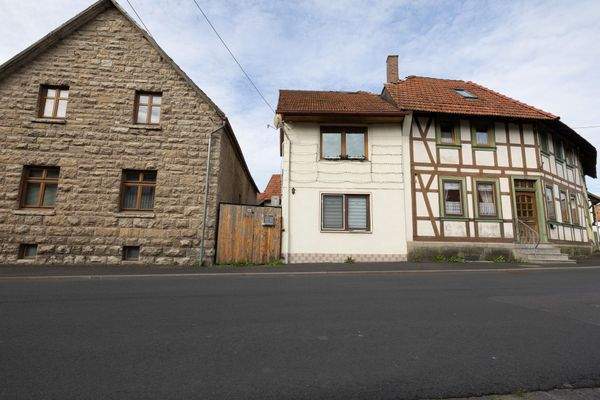 Objekt samt Nachbargebäuden