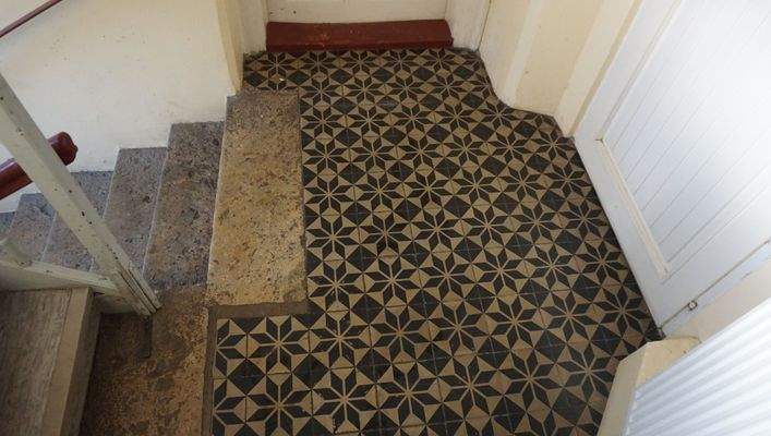 Fußboden Hausgang.JPG