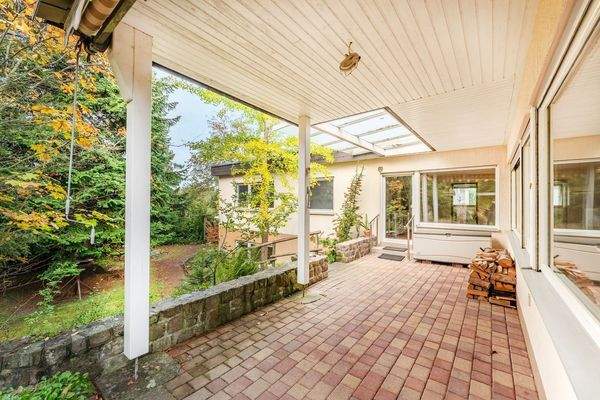 Überdachte Terrasse 