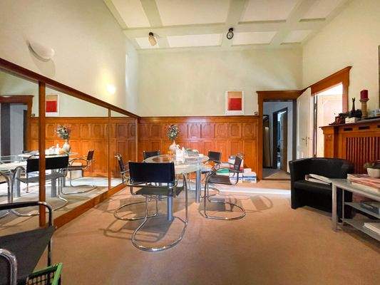 Gewerbefläche im EG / Villa