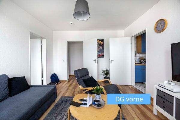 2-Wohnzimmer - DG v.jpg