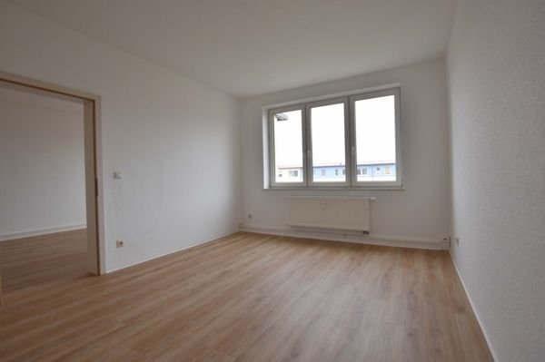 geräumiges Schlafzimmer