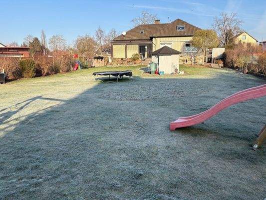 Rückansicht mit Garten