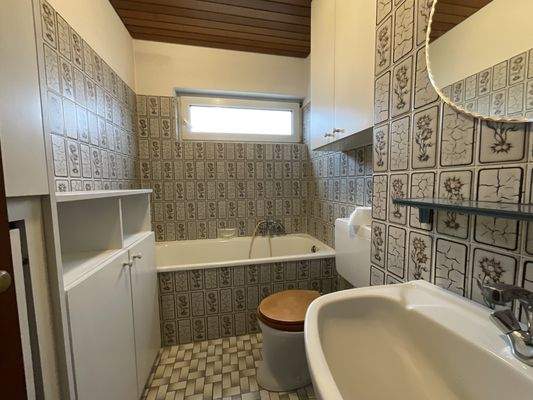 Badezimmer mit Wanne