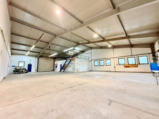 Beheizbare Hallenfläche 250 m²