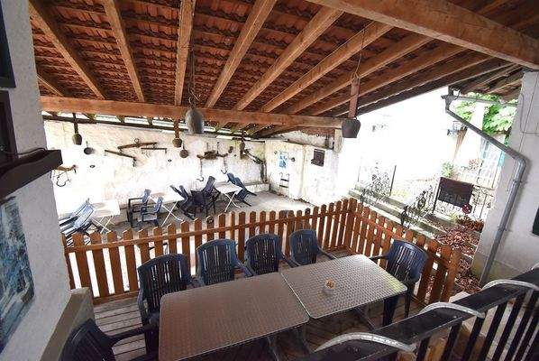 Idyllischer Biergarten