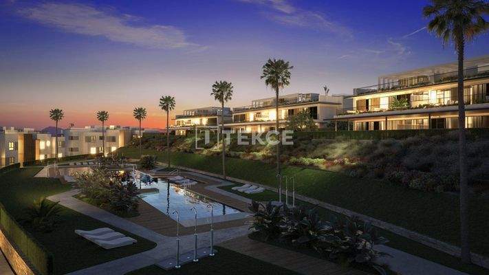 Newly-Built Duplex Apartments in Marbella near a Golf Course