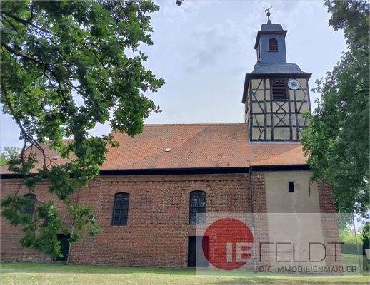 Kirche im Ort