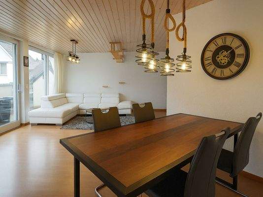 Wohn- und Essbereich