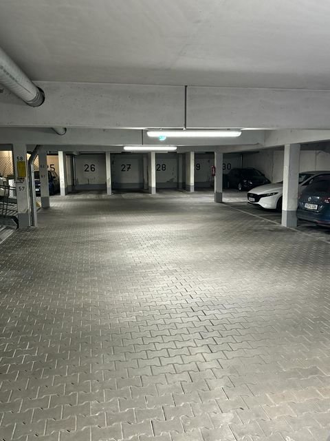 Nürnberg Garage, Nürnberg Stellplatz