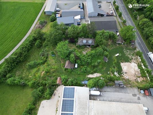 Luftbild auf das Grundstück