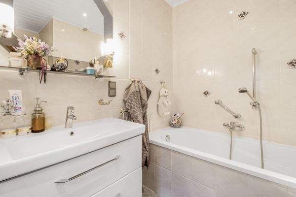 Badezimmer im Erdgeschoss