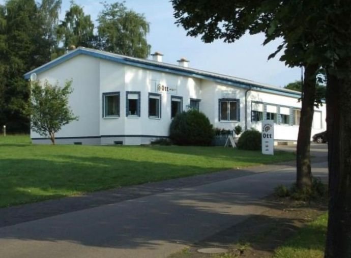 Gewerbeimmobilie in Reinsfeld gewerblicher Teil