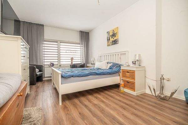 Schlafzimmer 1 (Wohneinheit 2)