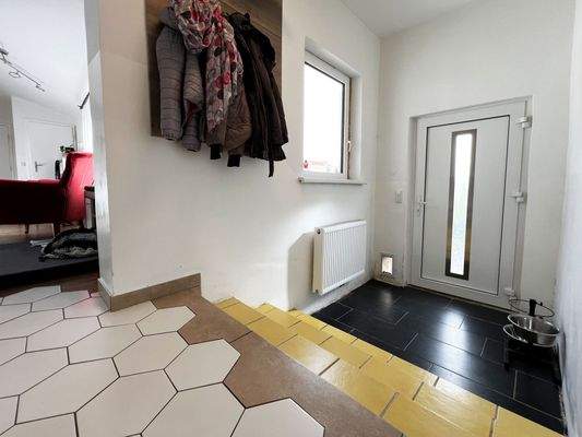 Gang zur Haustür / Garten