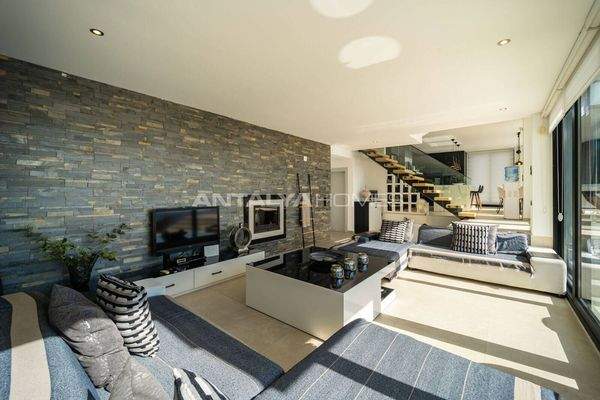 Elegant Villa with Private Pool, Garden and Sea Views in Kalkan