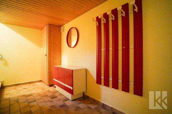 Praktischer Vollkeller mit...